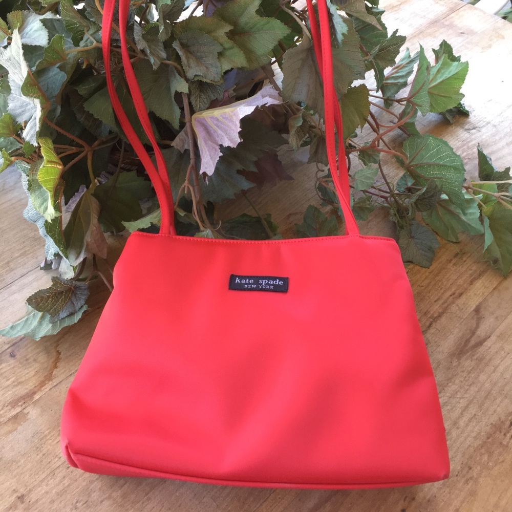 SOLD 🔥Kate Spade Classic Nylon Vintage Red Bag